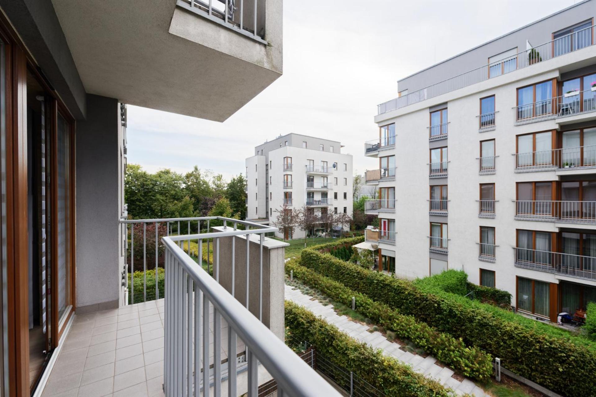 City Center Apartament Parking By Impero Poznań Exteriör bild