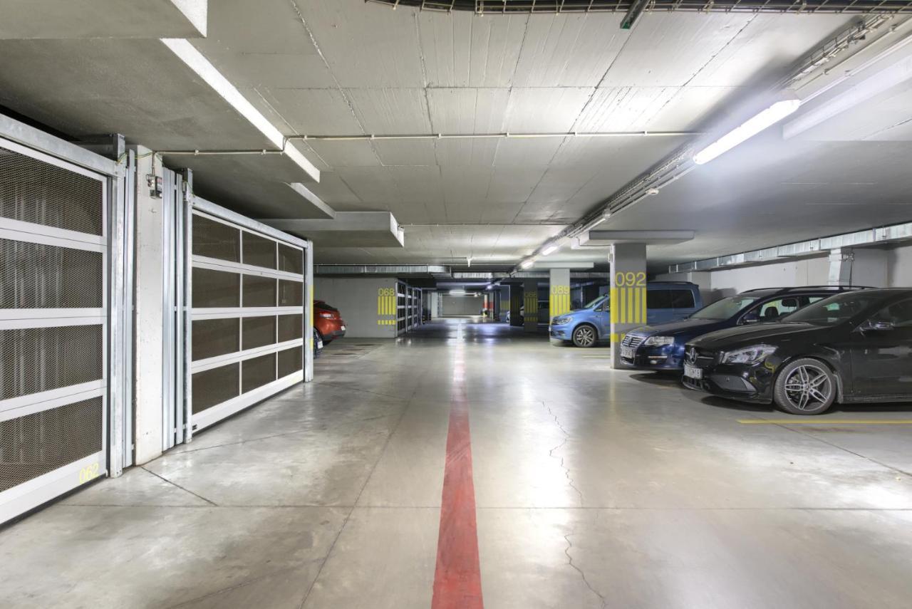 City Center Apartament Parking By Impero Poznań Exteriör bild